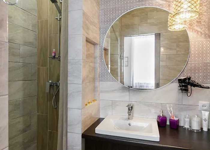 Center 3 * 利沃夫